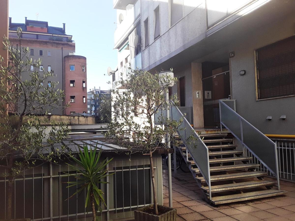 Camera A Milano Zona Nolo Cimiano Apartment Exterior foto